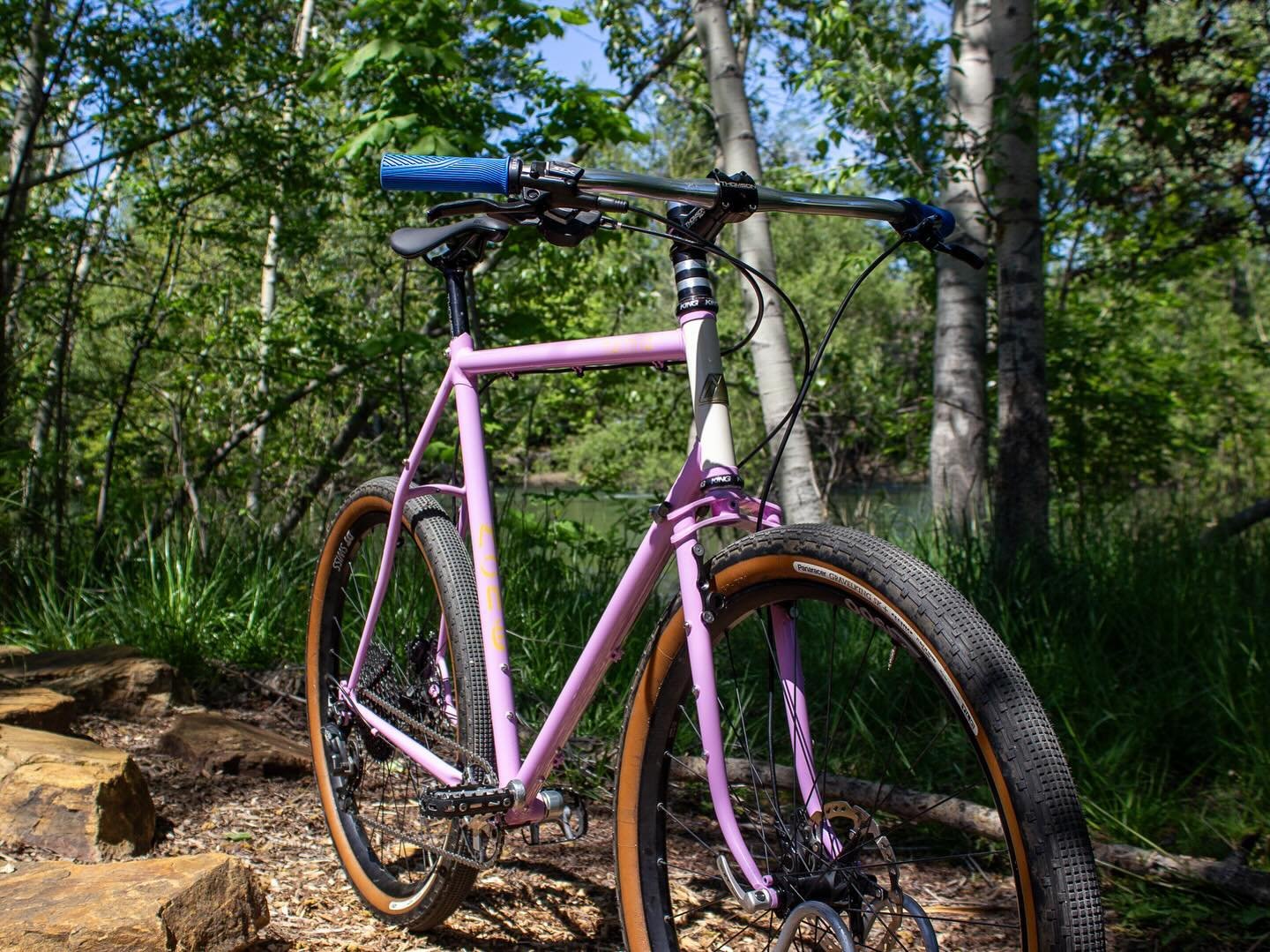 We&rsquo;ve got a VERY unique bike build this week! This sweet mauve Monē Hachita was donated to BBP as a pre-production model. The Monē Hachita is envisioned as a bike that is ultra-retro compatible. It can be built with a wide array of recycled par