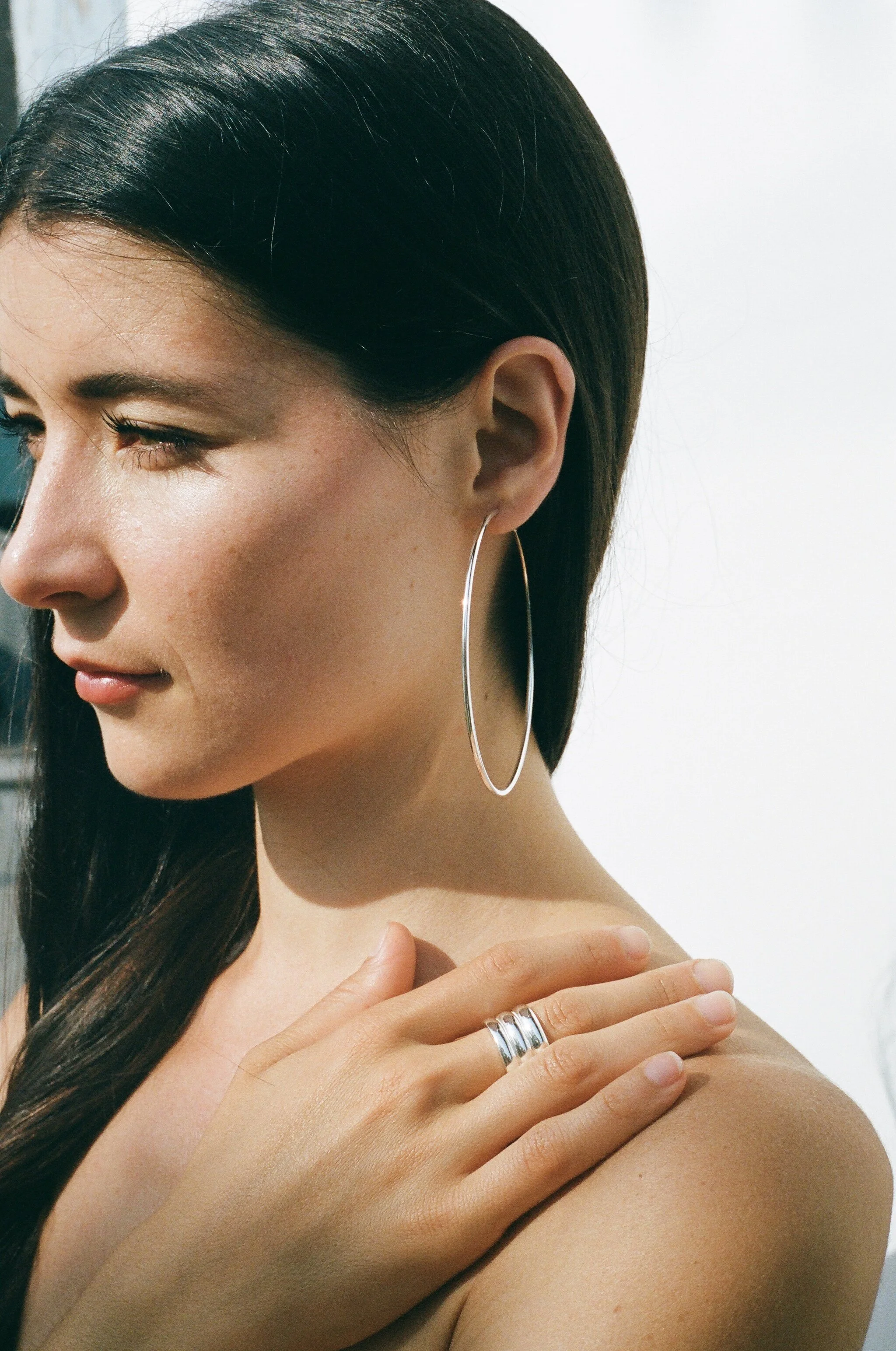 thin hoop lily profile.JPG