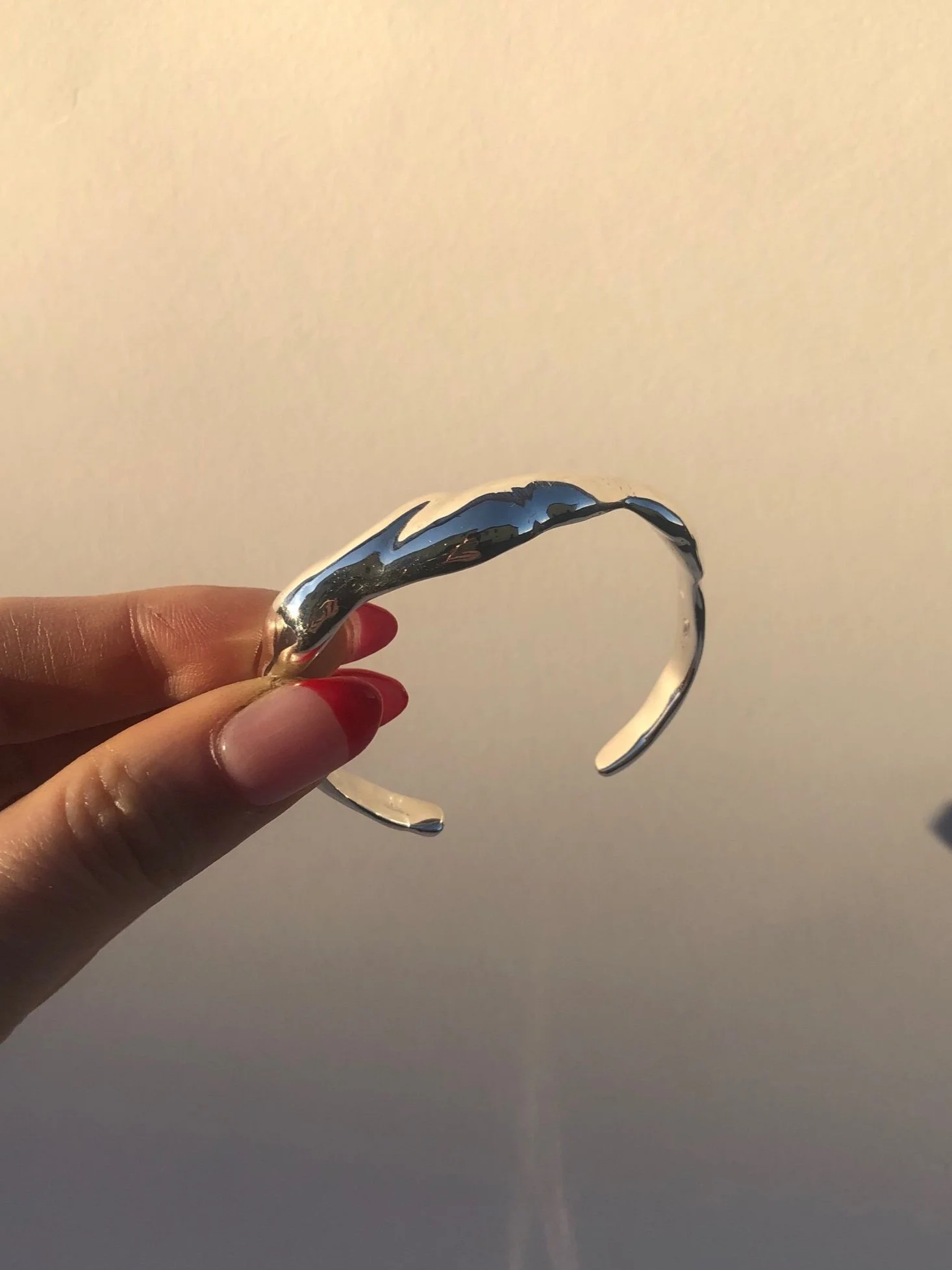 B33BDA76-09B0-44AE-872A-254F735866D7