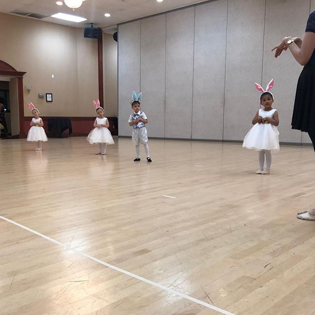 Come dance with us 🙆🏼&zwj;♀️
Register for A FREE TRIAL BALLET CLASS!
Contact us for all information!

#americanrussianballet #hackensack #bergencounty #bergencountynj #njschools #njmom #njkids #njparents #teaneck #fortlee #englewood #englewoodcliff