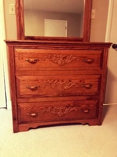 dresser3.jpg