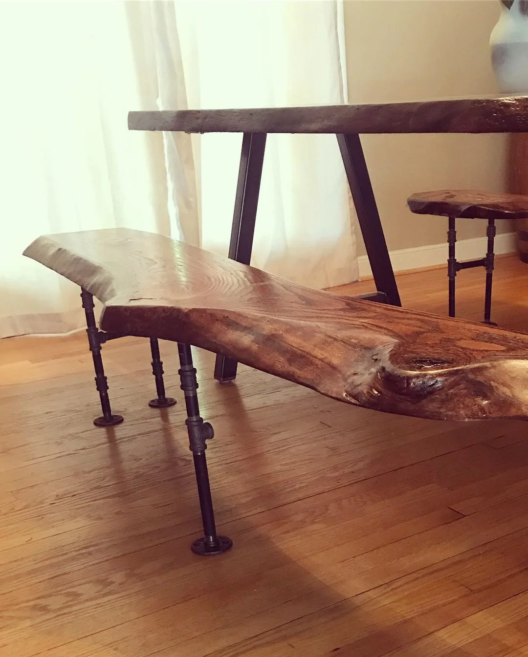 tablebench4.jpg