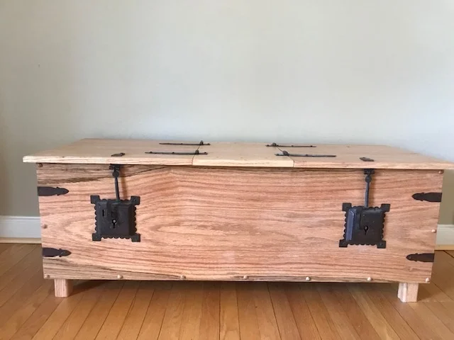 toychest2.jpg