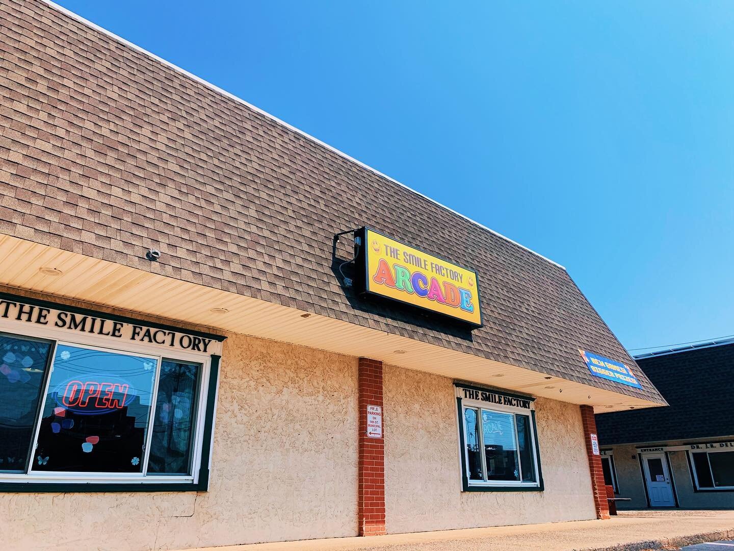 Escape the heat and stop by the arcade! Open 10am-10pm, 7 days a week! Masks REQUIRED to enter! 🤩 #arcade #brigantineisland #jerseyshore #downtheshore