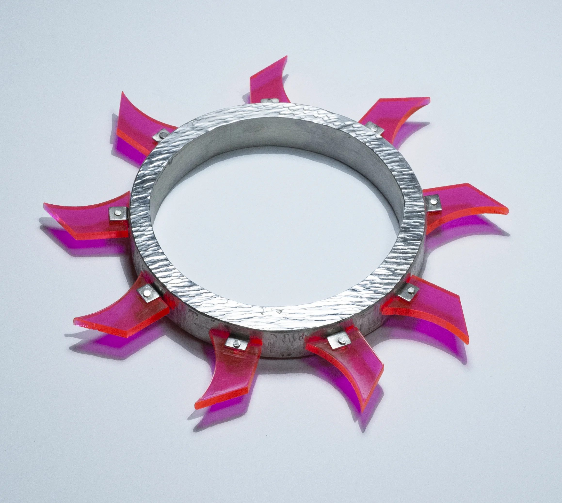 The Gift of Fear, Bracelet