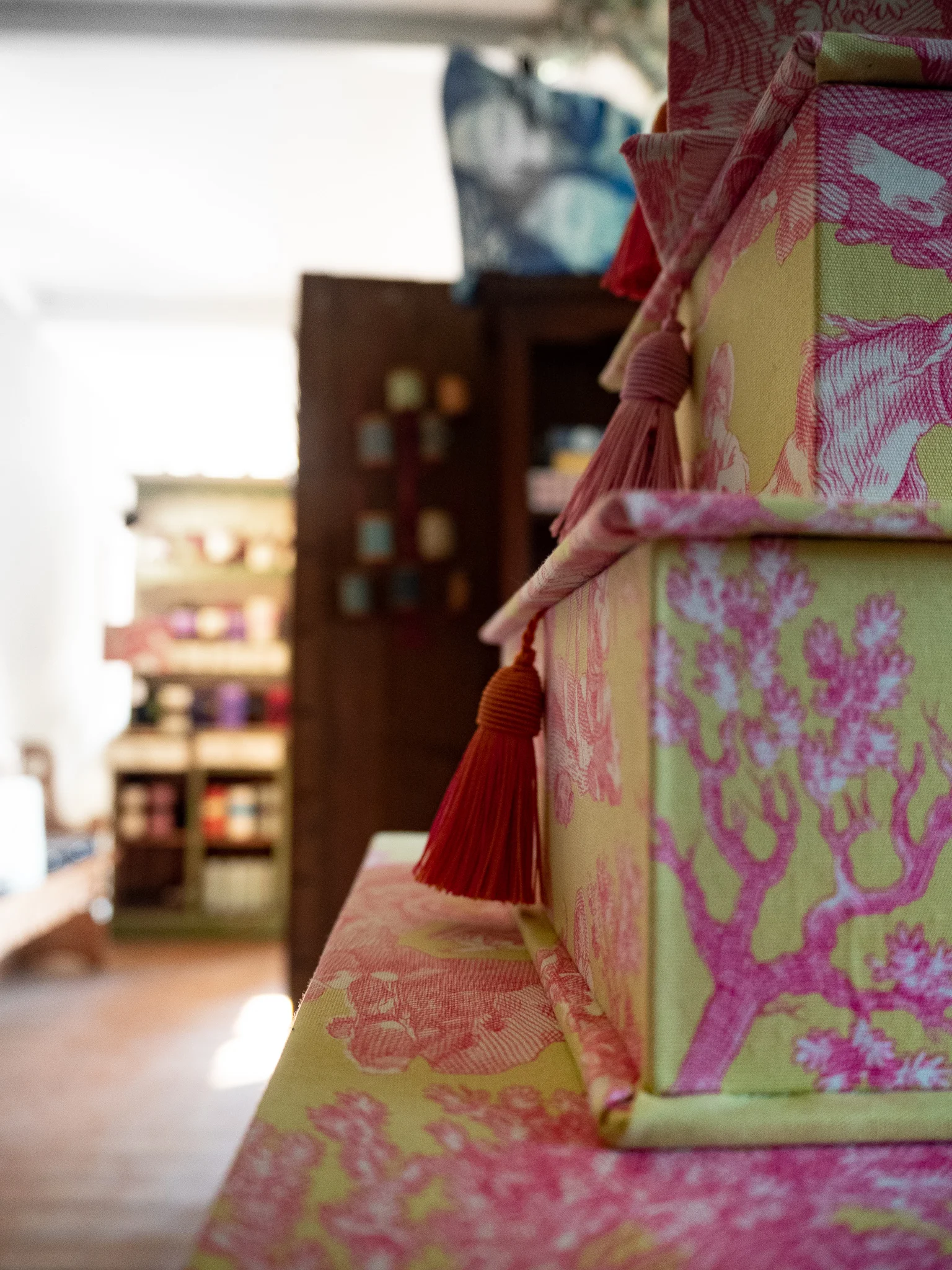 papierwerkstatt_alexandravsch_papierundstoffe_laden_1.jpg