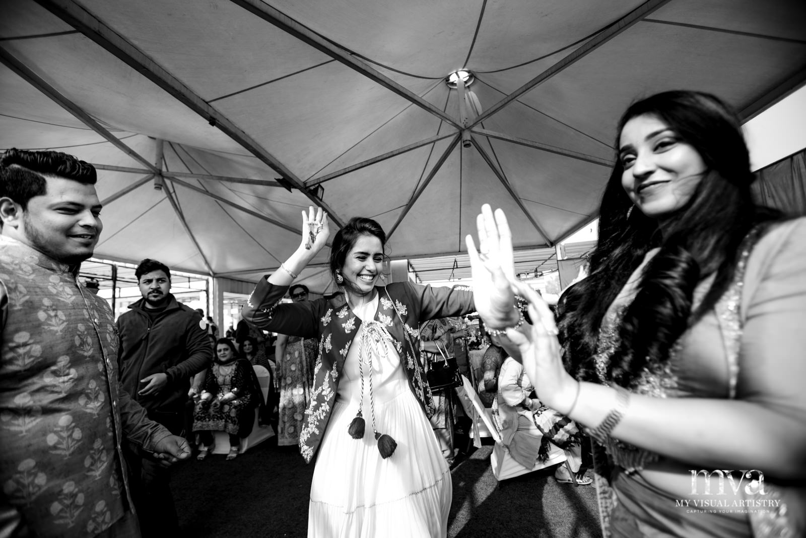 0035 -MOHIT_AVANEET_MVA_INDIAN_ASIAN_WEDDING_LUCKNOW_DESTINATION-0711.jpg