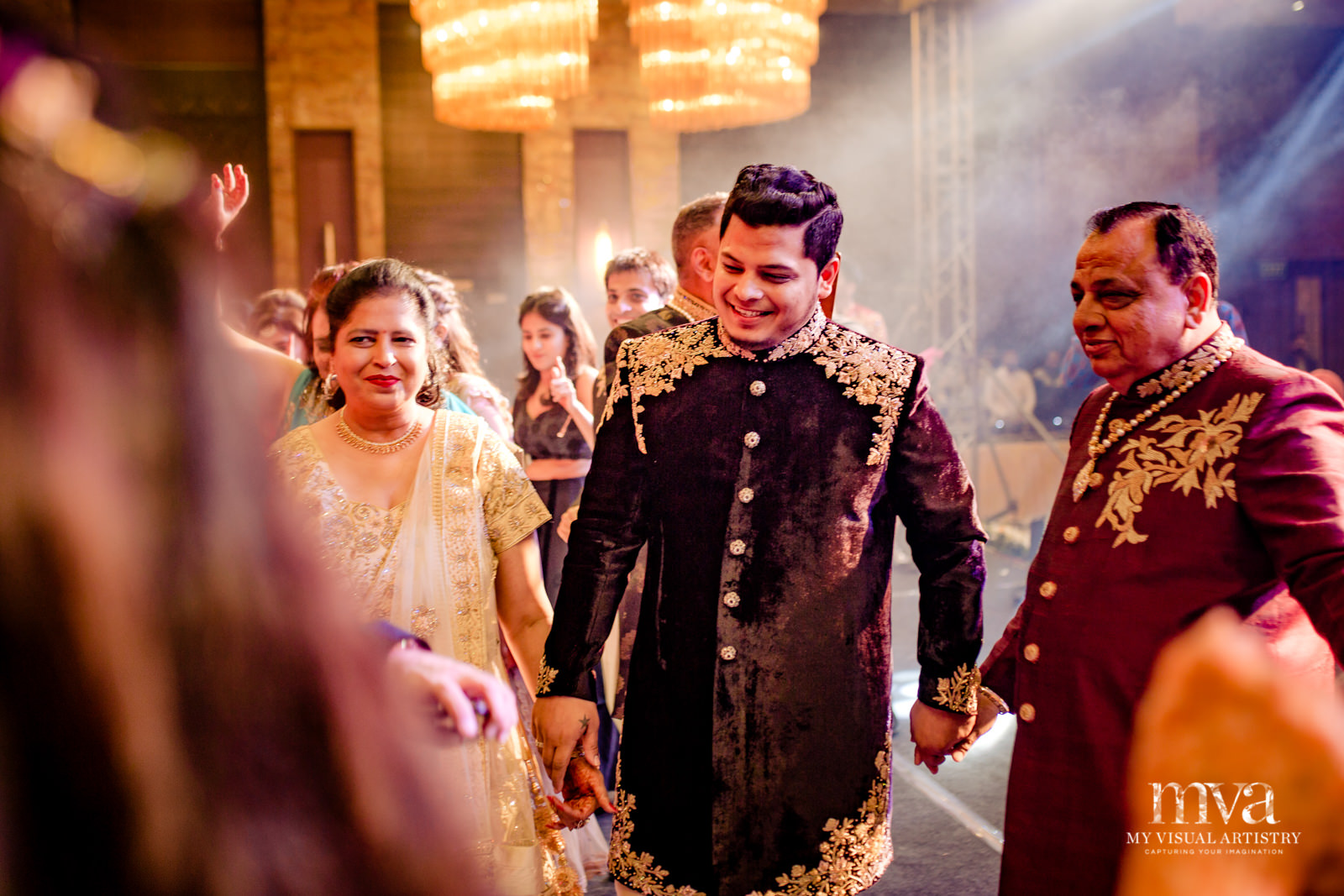 0158 -MOHIT_AVANEET_MVA_INDIAN_ASIAN_WEDDING_LUCKNOW_DESTINATION-0387.jpg