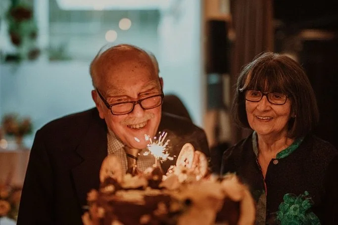 &iexcl;Felicidades por los 50 a&ntilde;os!

Surrounded by their loved ones, Mama Doris and John Papa celebrated 50 years of marriage with a cozy celebration in the beautiful Tupai room, upstairs at Andina.

PLUS a delicious Peruvian chocolate cake fr