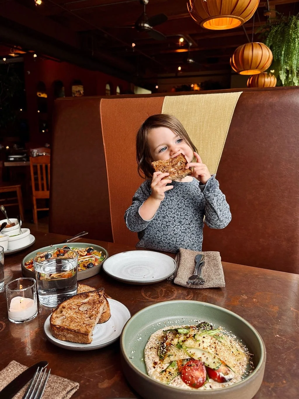 When Andina&rsquo;s resident toddler, Yara Sol, was asked her favorite dish from the autumn menu, she said:

&ldquo;𝘉𝘦𝘢𝘯𝘴 𝘢𝘯𝘥 𝘣𝘳𝘦𝘢𝘥... 𝘢𝘯𝘥 𝘨𝘳𝘦𝘦𝘯!&rdquo;

𝗧𝗿𝗮𝗻𝘀𝗹𝗮𝘁𝗶𝗼𝗻: Whipped Peruano Beans with @taborbread and Oregon l