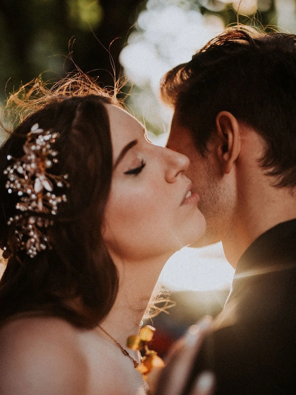 The ultimate dinner party!
 
We love the weddings that feel like the most epic dinner party you&rsquo;ll ever host&mdash;where you invite all your favorite people, we help set a beautiful table, and let the evening unfold into lifelong memories.

And