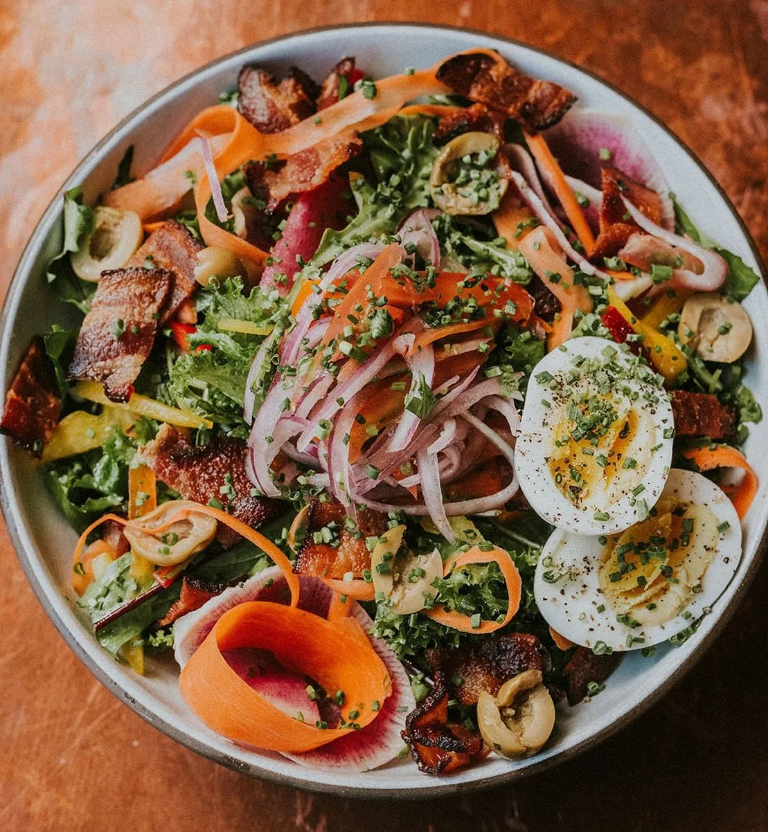 Fresh and filling, our Brunch Salad will certainly satisfy your springtime garden cravings 💚

Featuring local greens and produce and a delicious and refreshing house lemon vinaigrette, this dish is a perfect pairing with any of our brunch items.

..