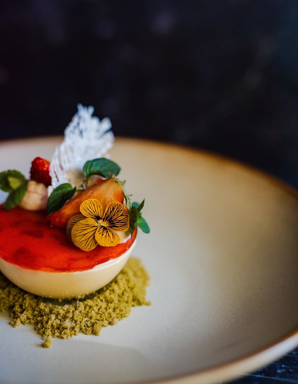 ꜱᴛʀᴀᴡʙᴇʀʀʏ ꜱᴇᴀꜱᴏɴ ʜᴀꜱ ᴀʀʀɪᴠᴇᴅ 🍓

Taste the first of Portland&rsquo;s strawberry season with Fʀᴇꜱᴀꜱ ᴅᴇʟ Eᴅ&eacute;ɴ

𝘖𝘭𝘪𝘷𝘦 𝘰𝘪𝘭 𝘤𝘢𝘬𝘦, 𝘴𝘵𝘳𝘢𝘸𝘣𝘦𝘳𝘳𝘺 𝘮𝘰𝘶𝘴𝘴𝘦, 𝘸𝘩𝘪𝘵𝘦 𝘤𝘩𝘰𝘤𝘰𝘭𝘢𝘵𝘦 𝘴𝘩𝘦𝘭𝘭, 𝘮𝘢𝘵𝘤𝘩𝘢 𝘤𝘳𝘶𝘮𝘣𝘭𝘦
