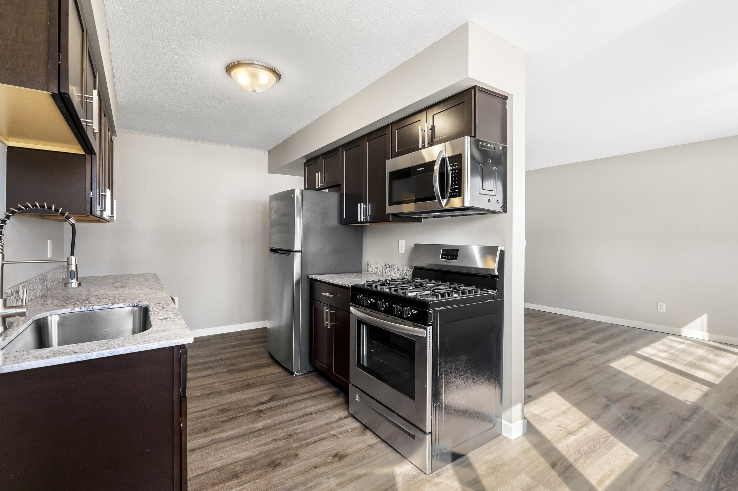 SKYLINE LIVING R KINGSTONONTARIO intelligence overview