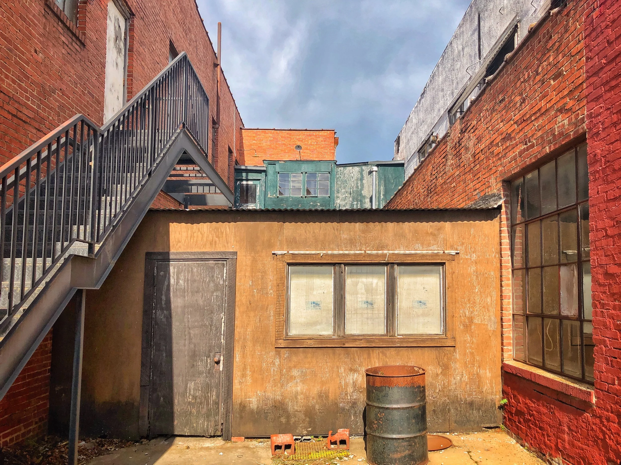 Alleyway Kendall Whittier