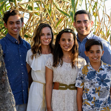 Ziad and his wife, Kassy, live in Mission Viejo with their 3 children. Ziad's hobbies include flying, surfing, and hunting for properties.