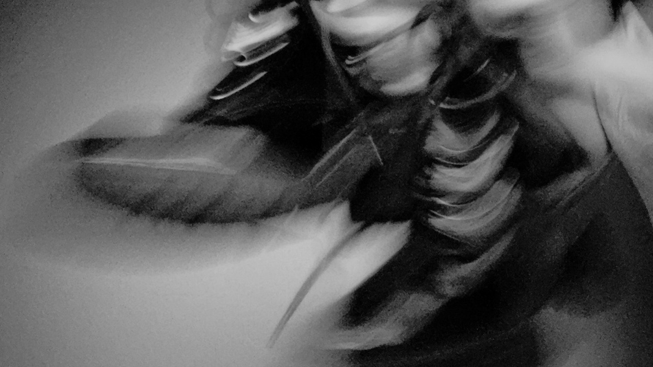 foto botas pesadas thatiana cardoso.png