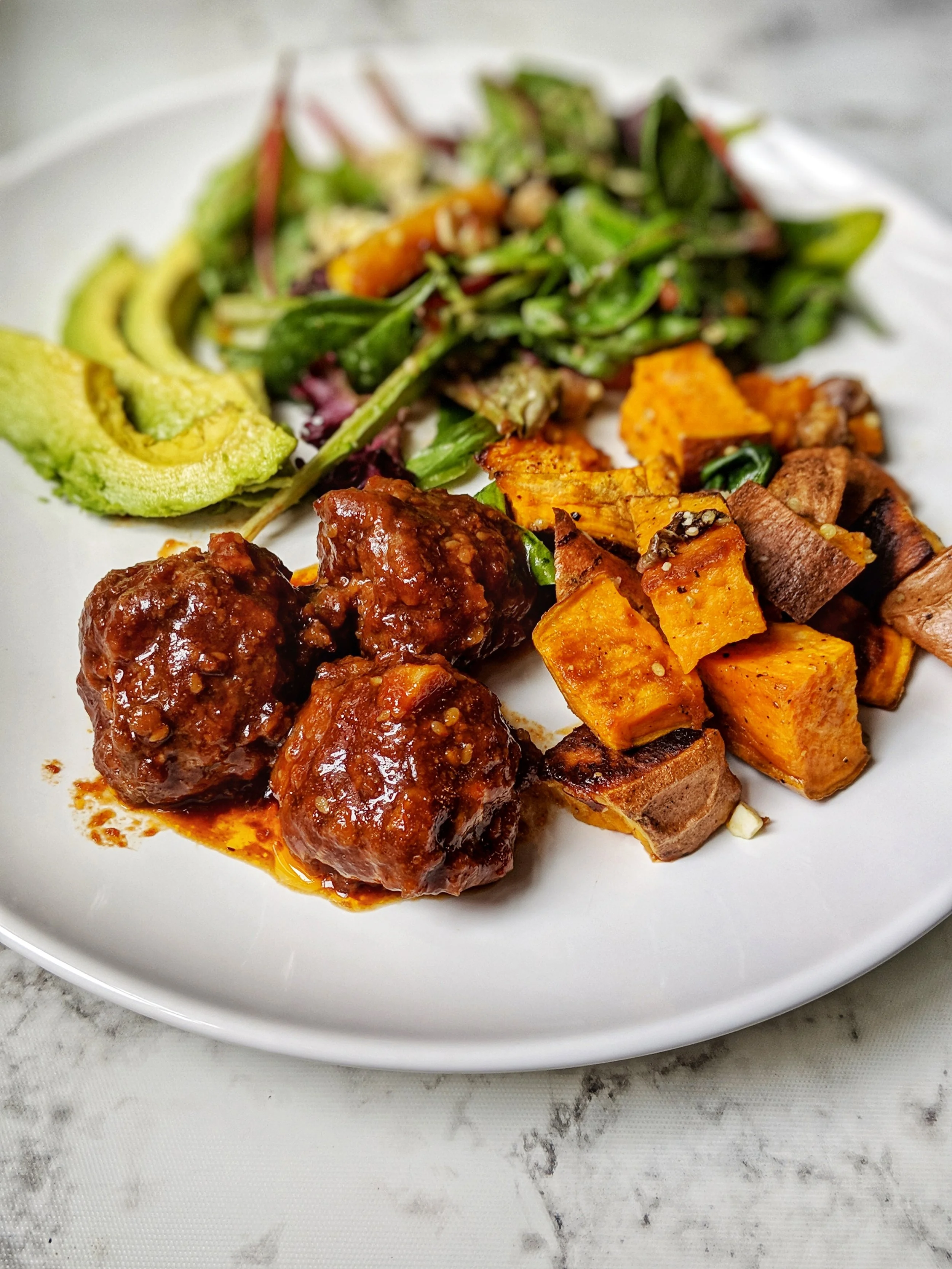 Cooking with cast iron // Spicy beef meatballs