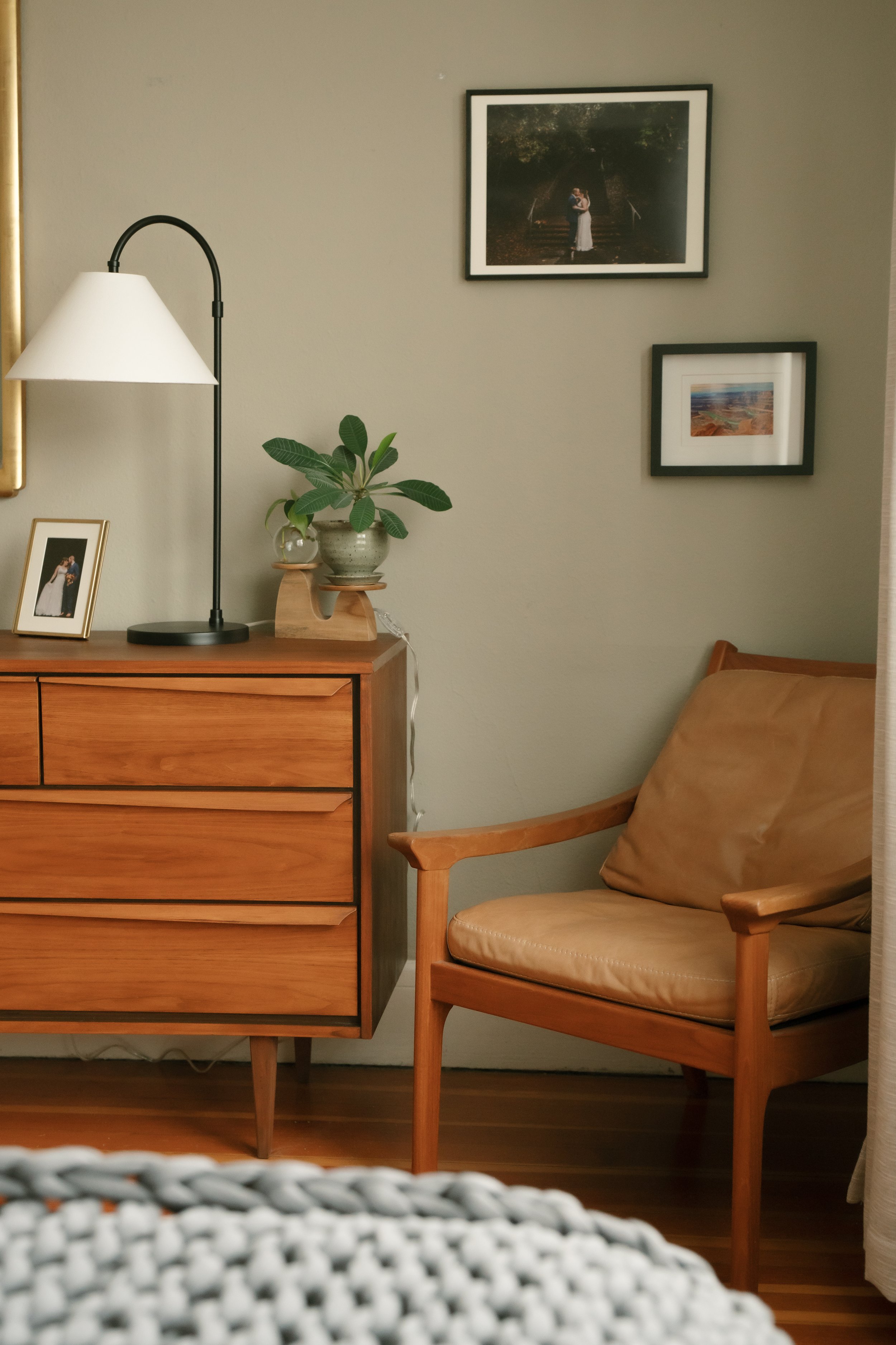 bedroom1-24.jpg
