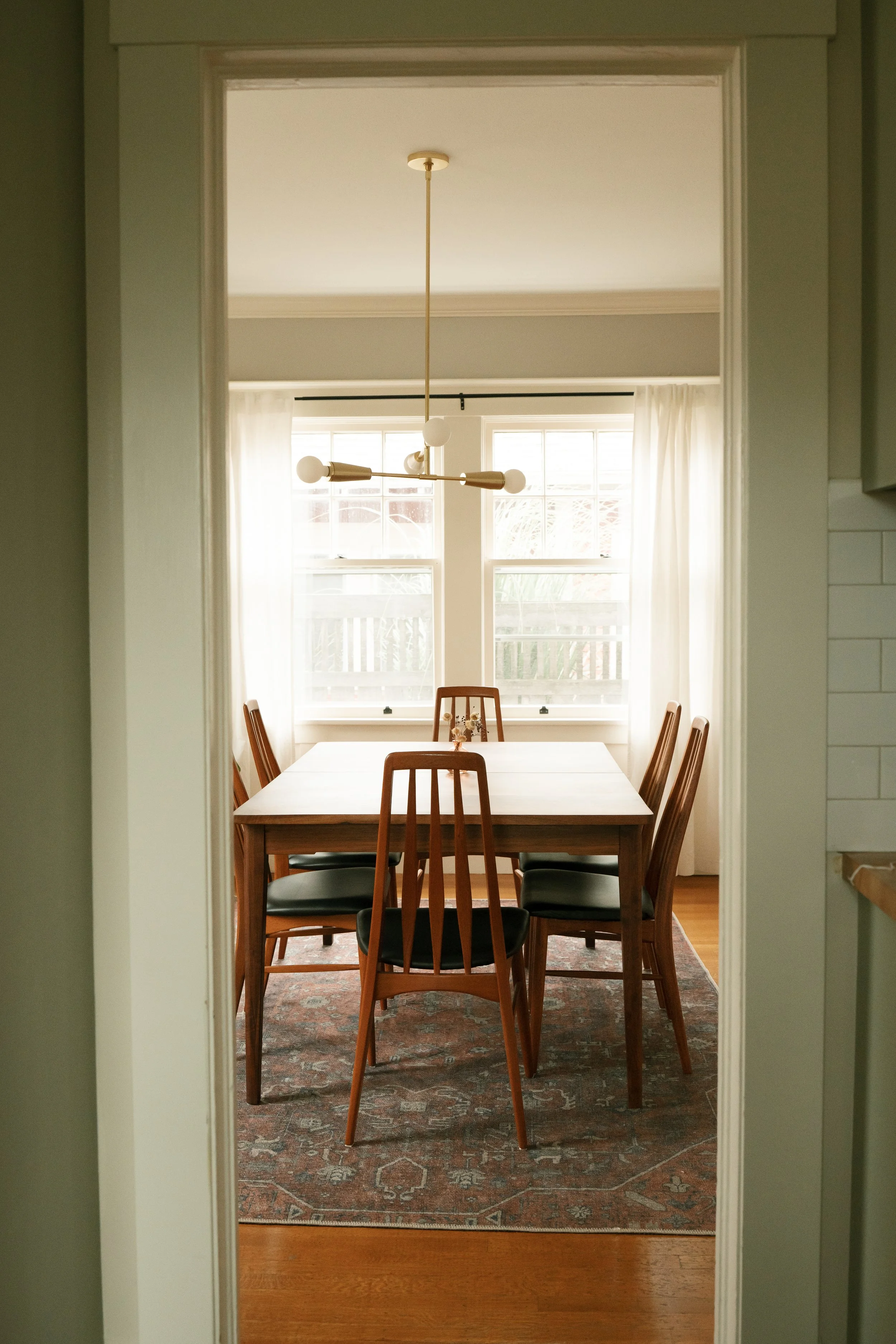dining-16.jpg