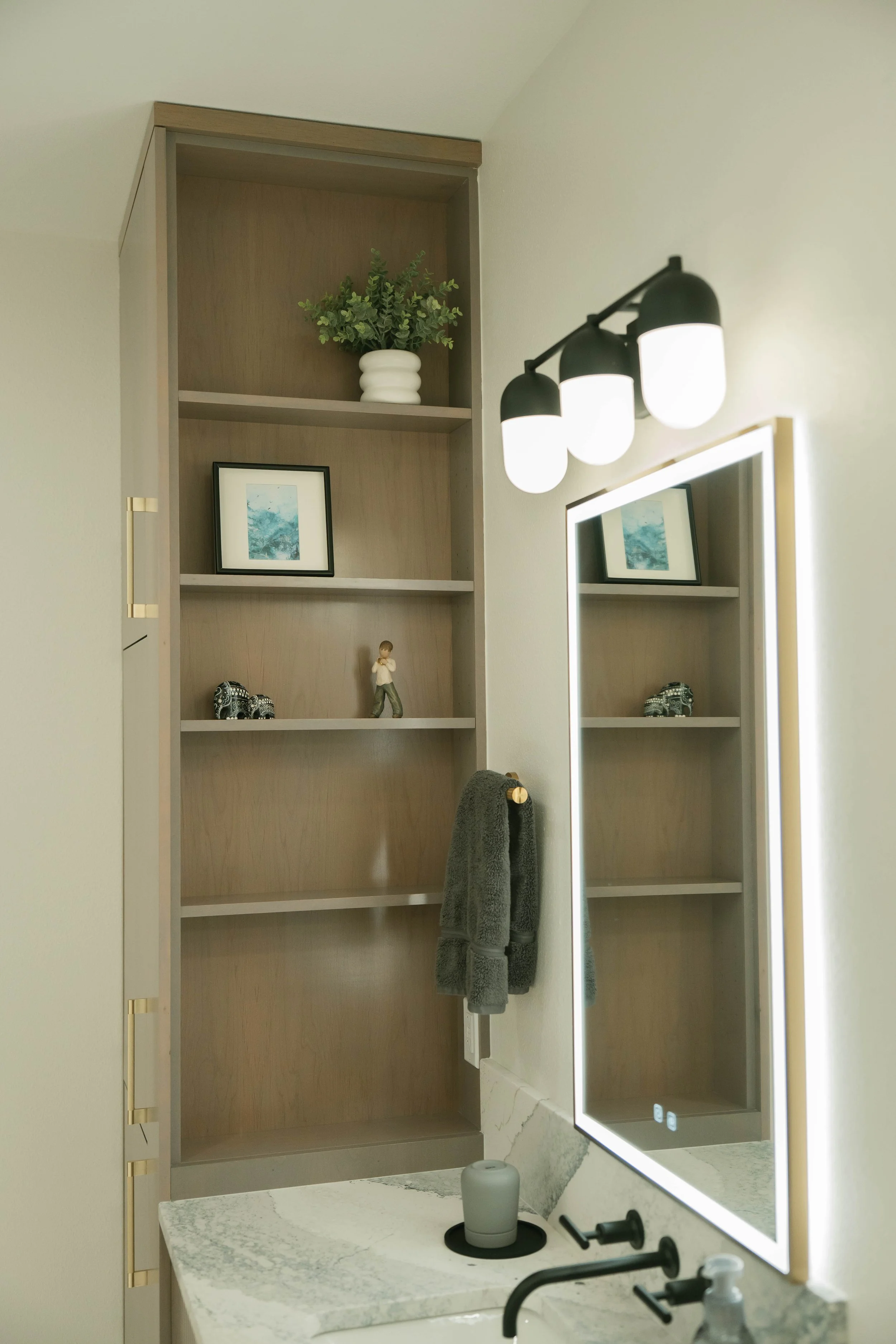 brighthive-bathroom-49.jpg