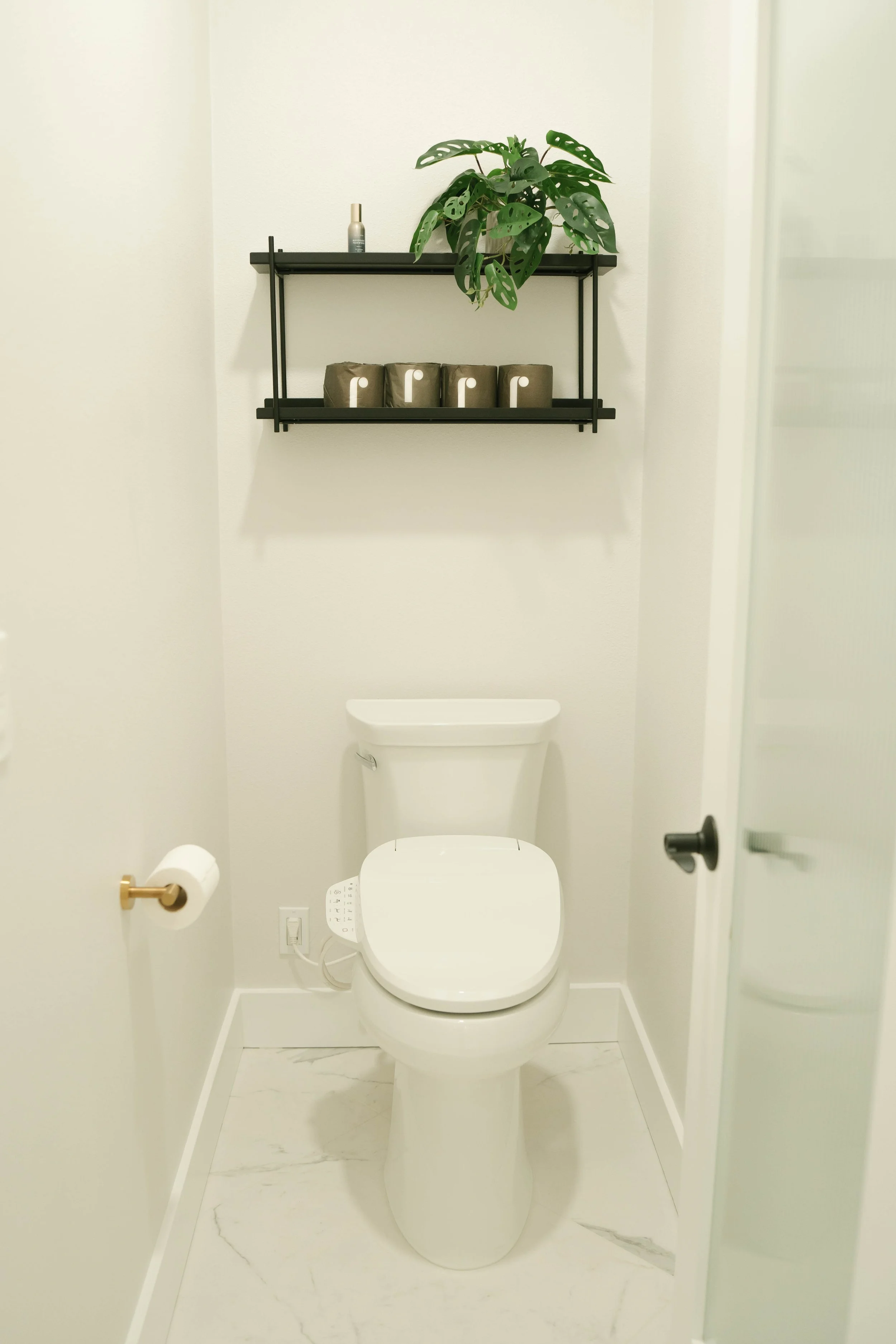 brighthive-bathroom-45.jpg