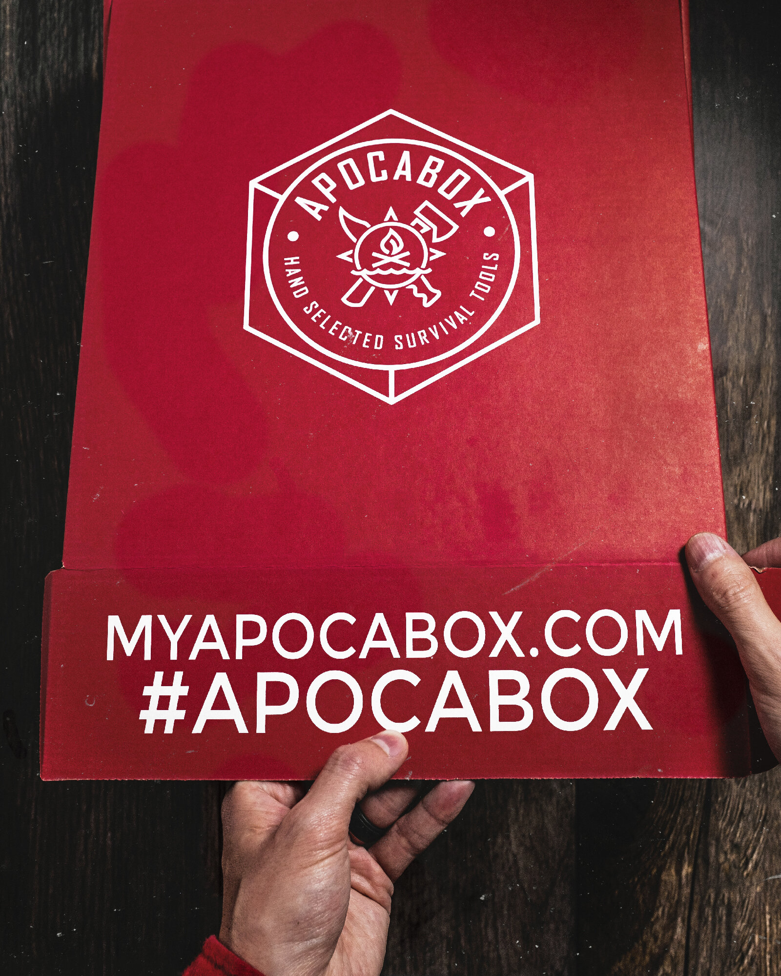 apocabox-april-2020-2.jpg