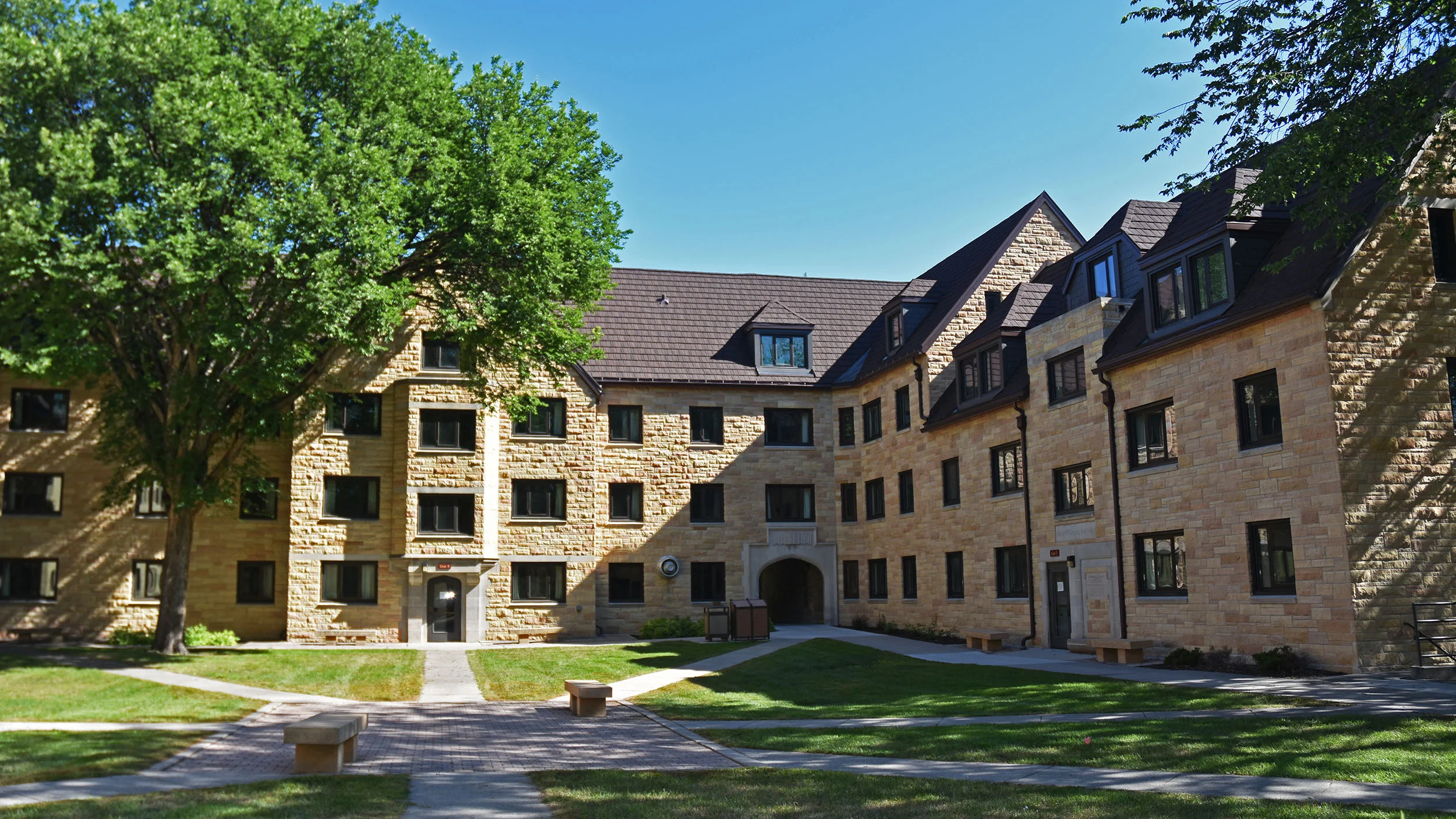 Brown Hall 3 edit.jpg