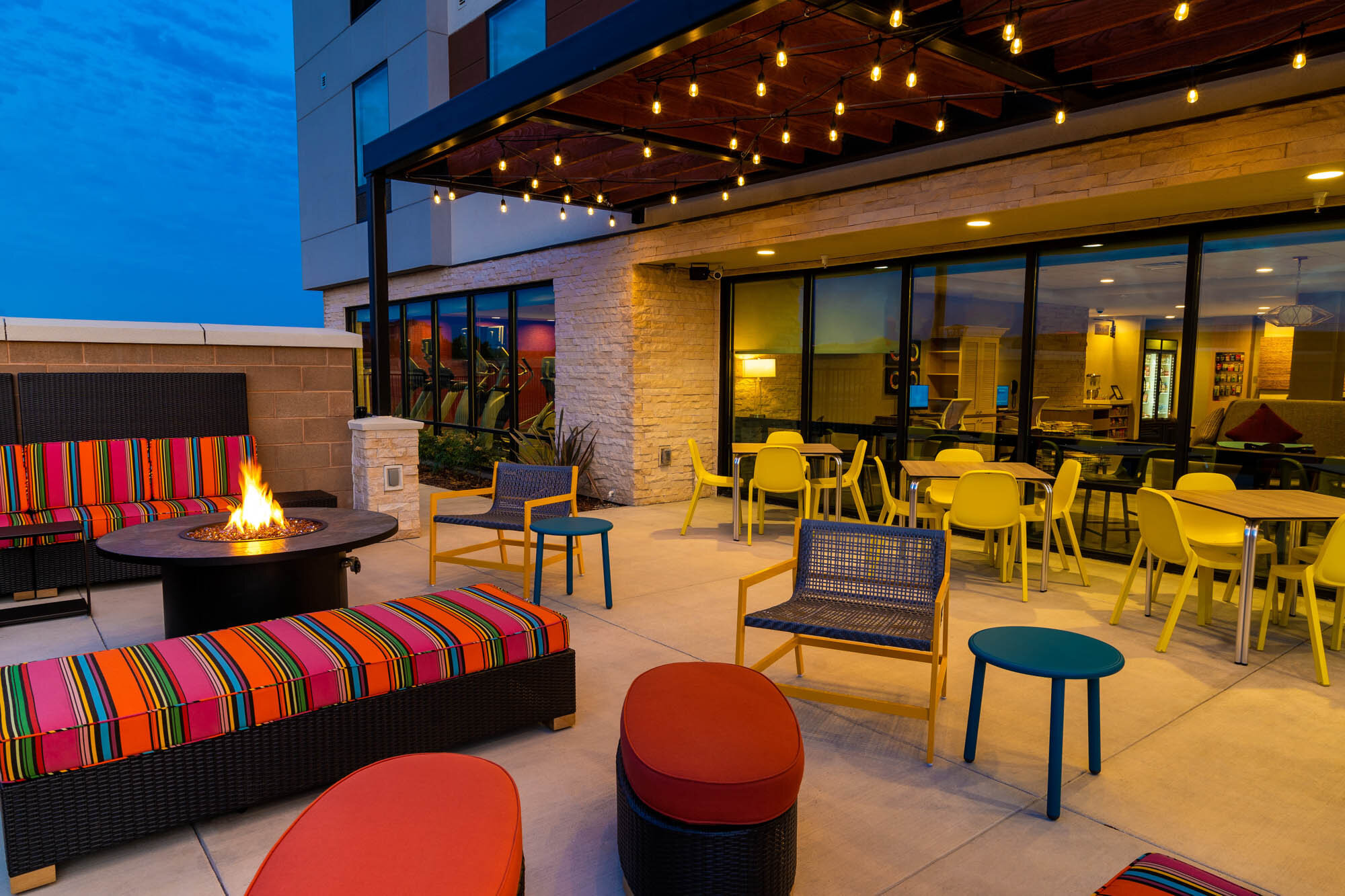 roseville-home-2-suites-fire-pit-2-designcell-architecture.jpg