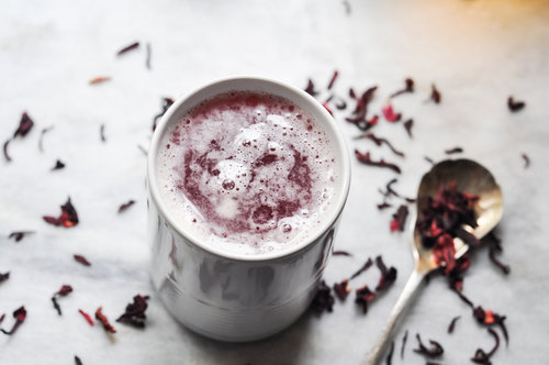 HIBISCUS+ROSE+&+ALOE+|+A+spring+skin+&+colon-rejuvenating+tonic+recipe..jpeg