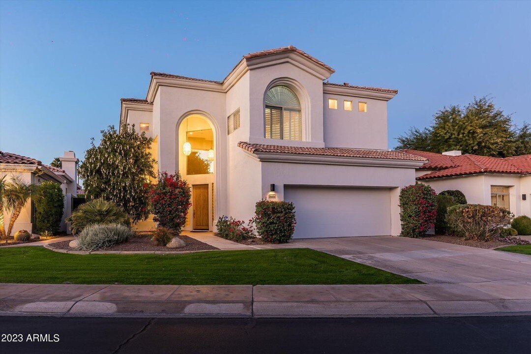 Congratulations to our clients on the purchase of their new home in Scottsdale for $1,240,000.
Looking to buy, sell, or invest? Contact our team today: 480.766.1515 | info@azluxurypartners.com | www.ArizonaLuxuryPartners.com.
