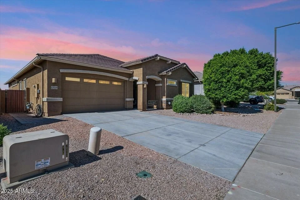 Congratulations to our clients on the purchase of their property in North Peroria for $536,000.
Are you looking to buy, sell, or invest? Contact our team today at www.ArizonaLuxuryPartners.com.