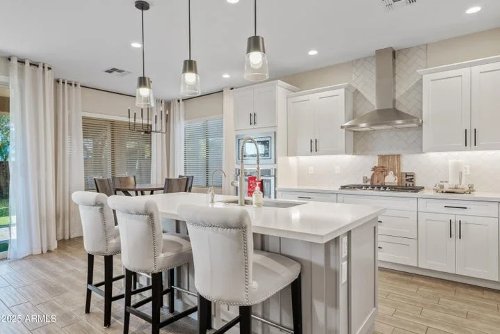 Congratulations to our clients on the purchase of their property in Gilbert for $785,000.
Are you looking to buy, sell, or invest? Contact our team today at www.ArizonaLuxuryPartners.com.
