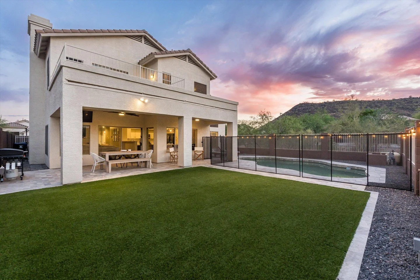 #JustListed #OpenHouse Saturday 1:00 - 3:00 and Sunday 12:00 - 2:00. Situated on a premium corner lot in a desirable North Phoenix community, this beautifully maintained home offers a functional layout, mountain views, and indoor-outdoor living. Feat