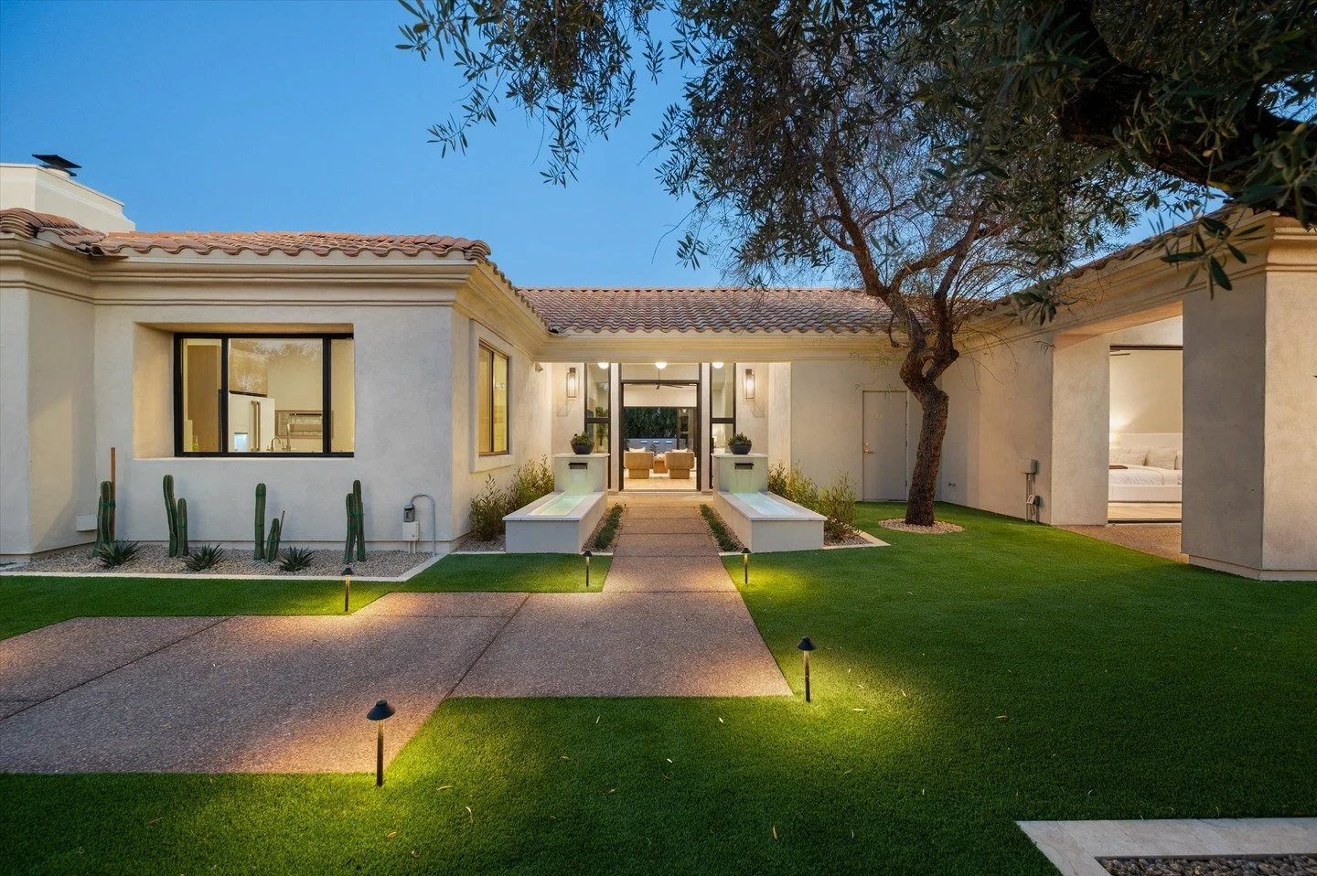#NewPrice #OpenHouse Today from 11:00 AM - 2:00 PM.  Masterfully remodeled single-level split floor plan home located within the 24-hour guard-gated golf community of Pinnacle Peak Country Club. Designed to embrace Arizona's signature indoor-outdoor 