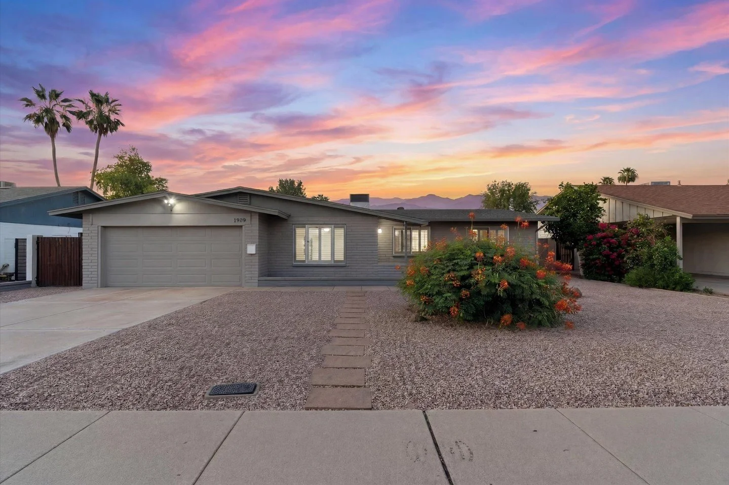 Congratulations to our clients on the sale of their property in Tempe for $548,000.

Are you looking to purchase or list your home? Contact our team today at www.ArizonaLuxuryPartners.com.