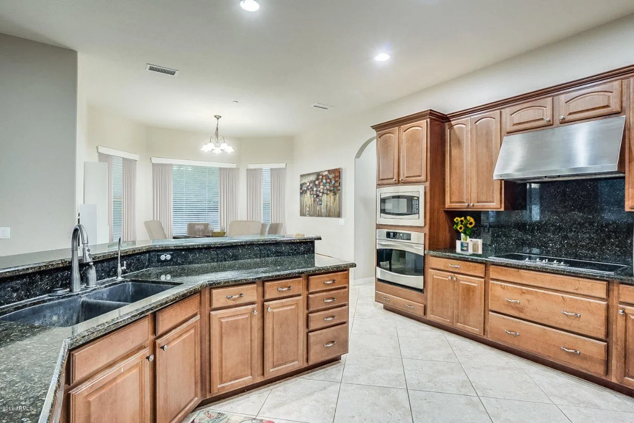 Sold: 702 E Carver Road, Tempe, AZ 85284, Arizona Luxury Partners represented the buyer