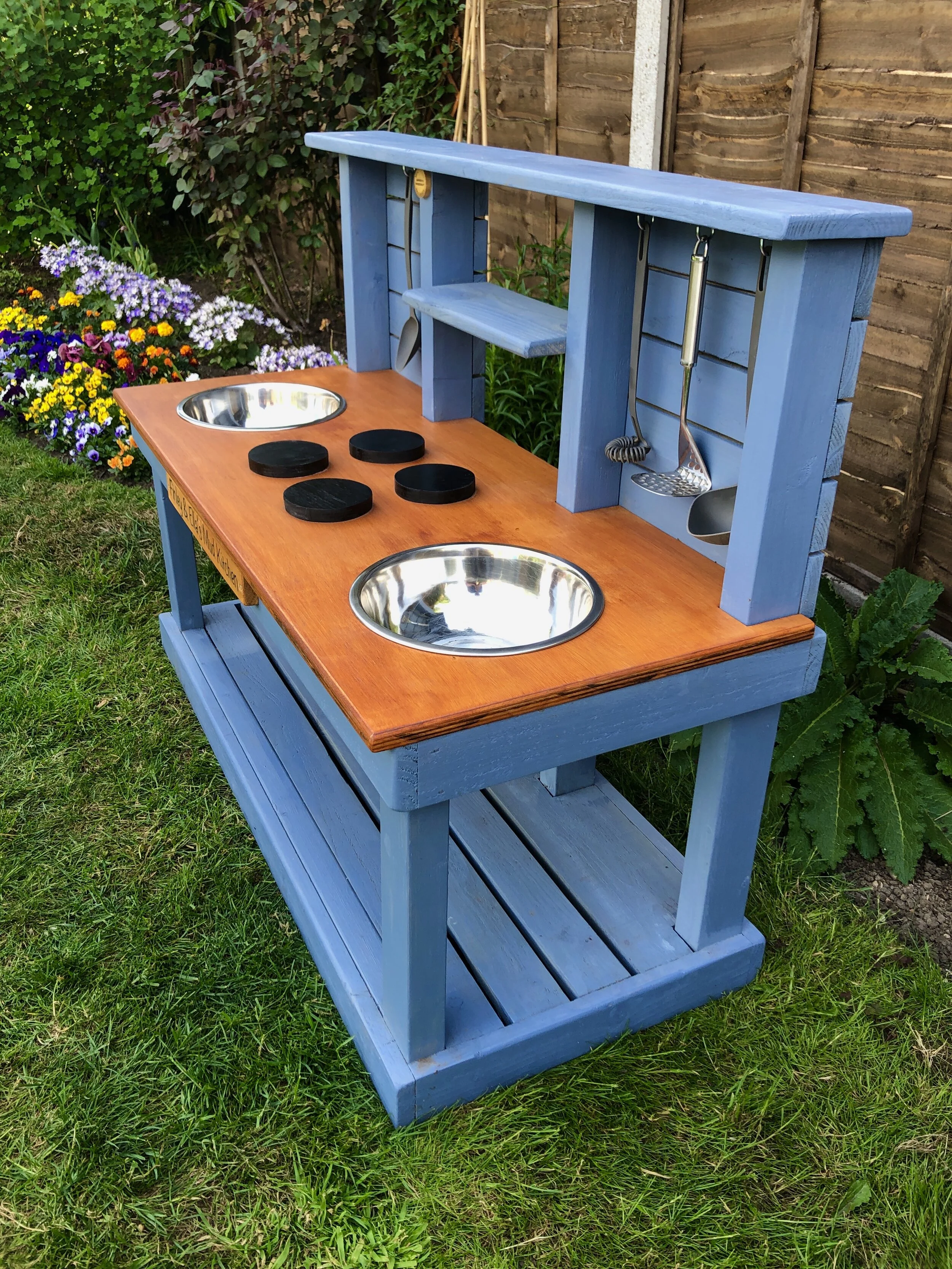 A7C05C26-56A8-401D-BF3B-021D2EC73F01