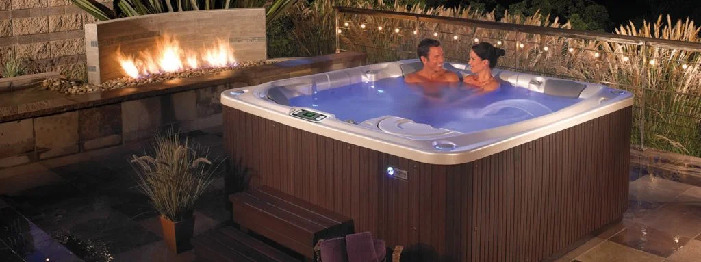 Hot-Tub-1024x383.jpg