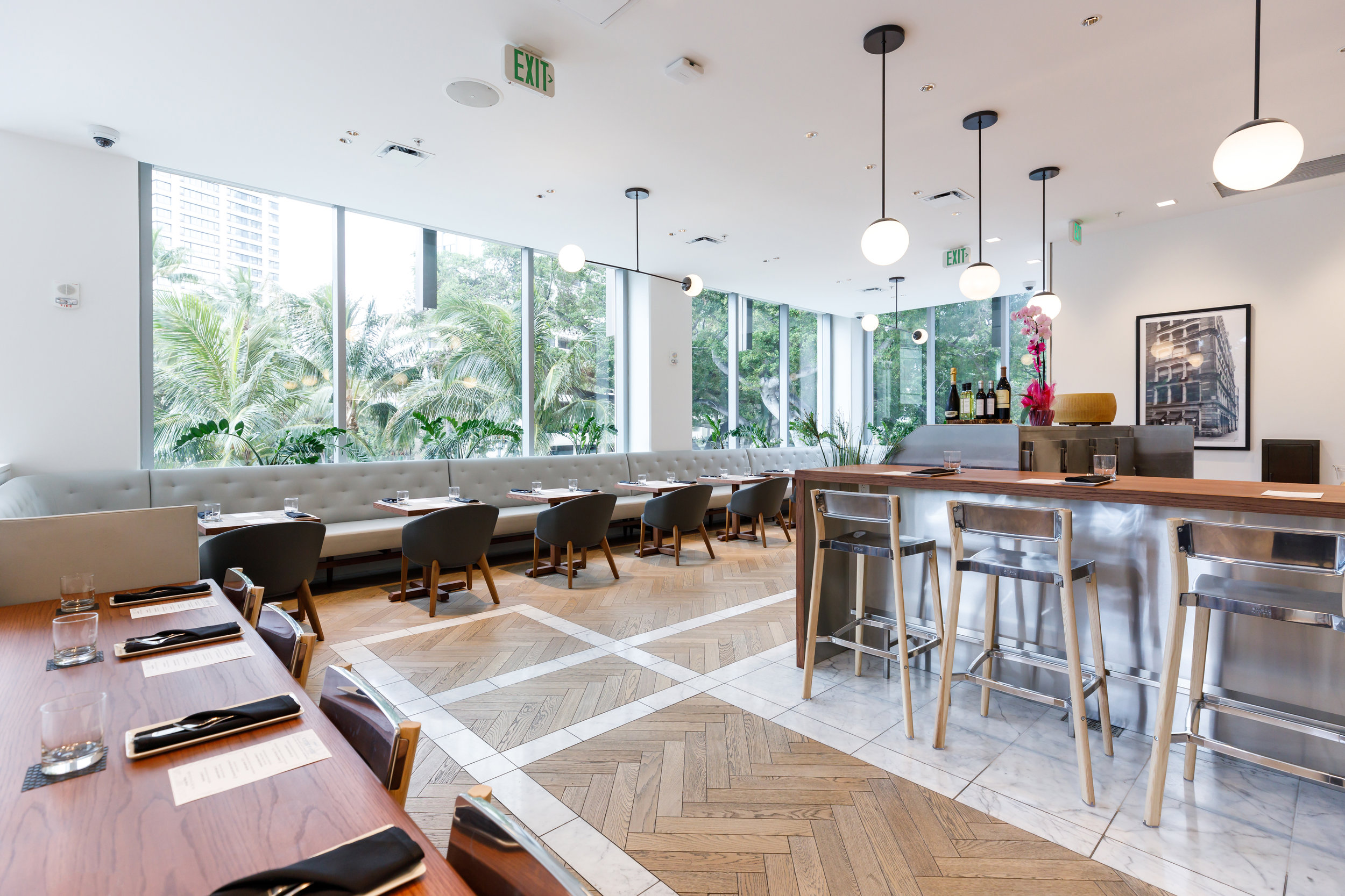 Wine Lounge Interior.jpg