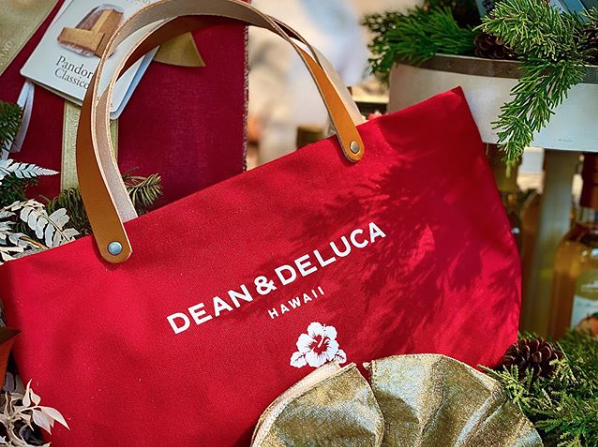 Dean Deluca 行列必至 あの人気トートバッグがクリスマス仕様になって登場 Media Etc Jp