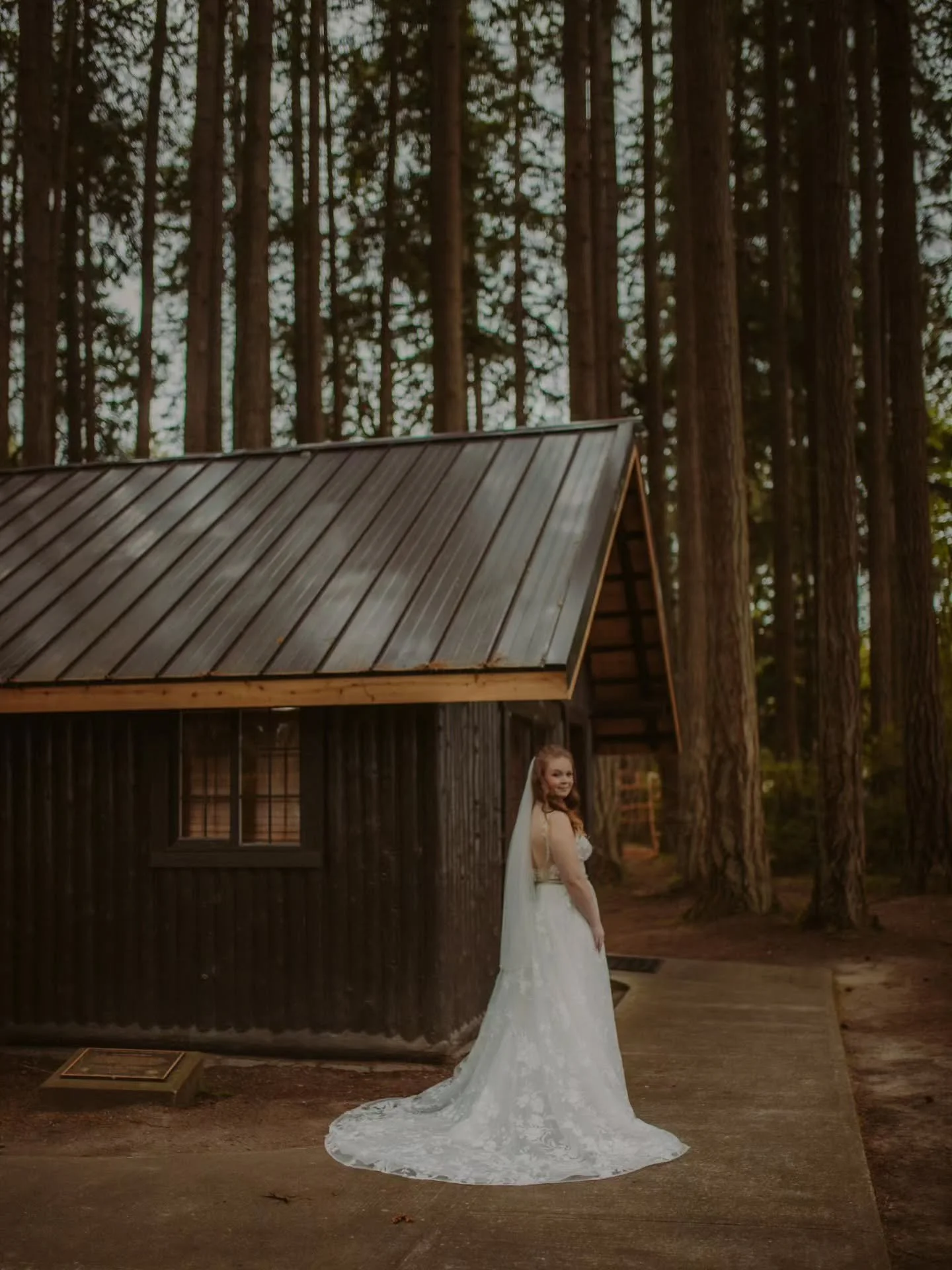 Moody Pacific Northwest weddings will forever have my heart.
What an honor it was to photograph Sativa and Skyler’s lovestory.