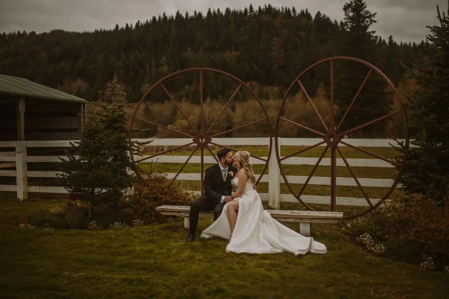 Those moody pnw days live deep in my heart. 

Ashley and Kyle, their love was truly a story to tell and I was honored to capture these quiet moments from their wedding day.