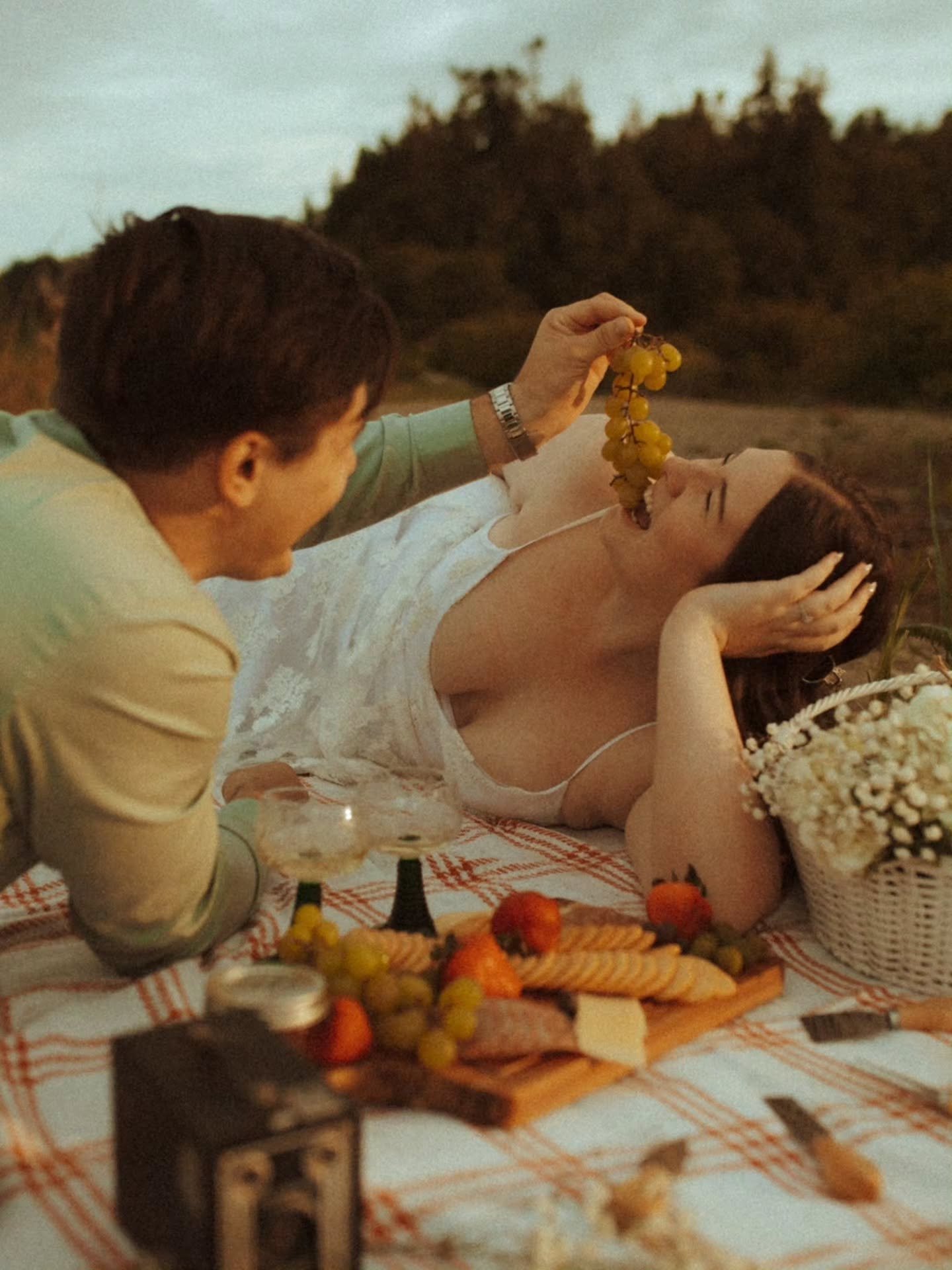 A lovestory that reminds you of movie stills 🎞