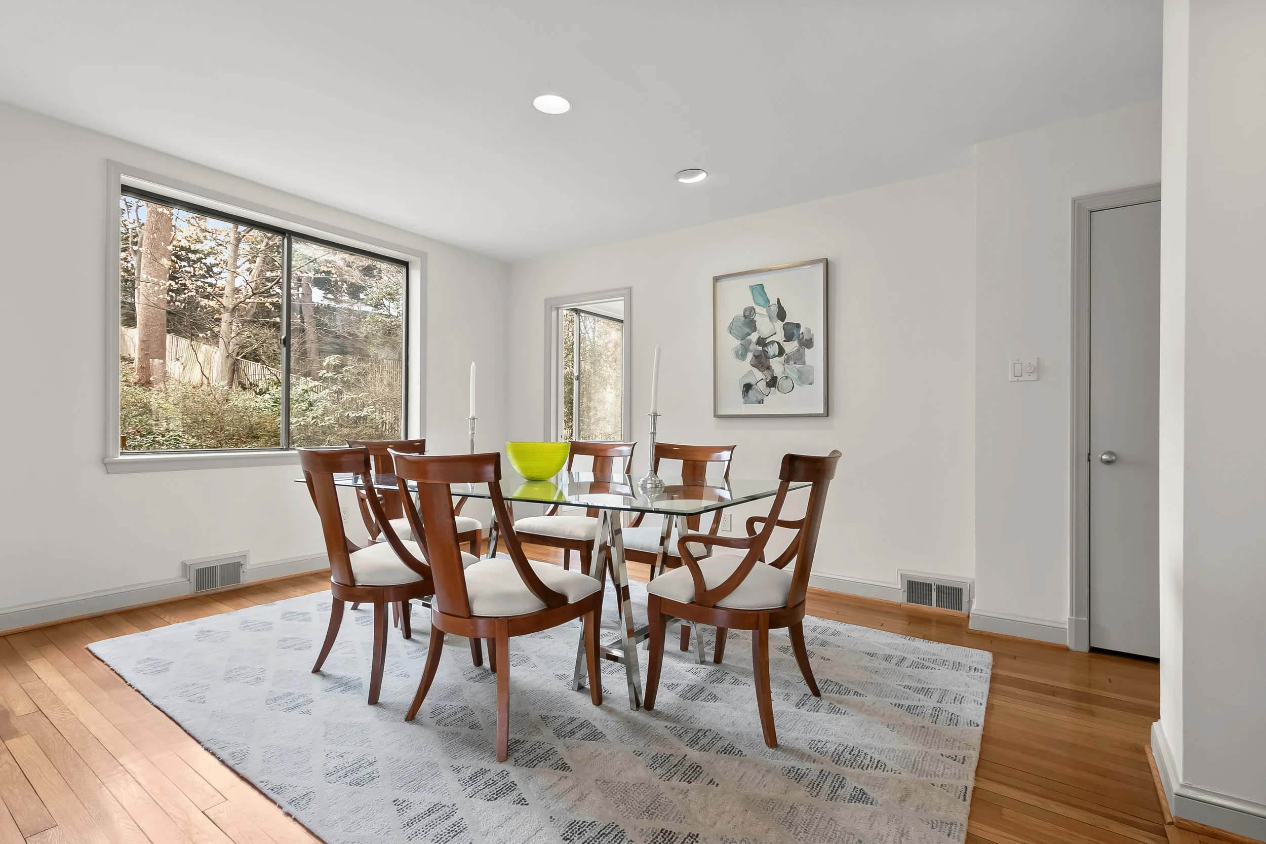 018-2400 44th St NW 018.jpg