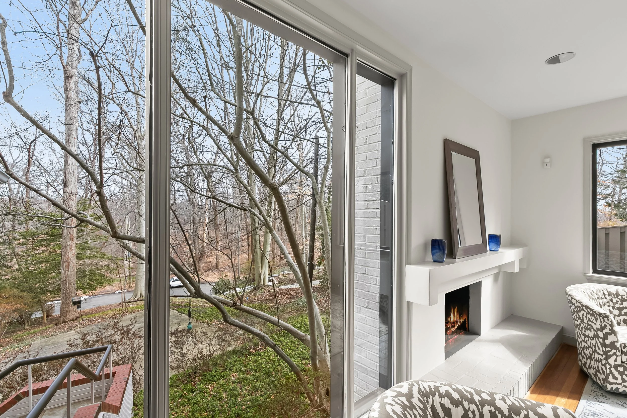 087-2400 44th St NW 087.jpg