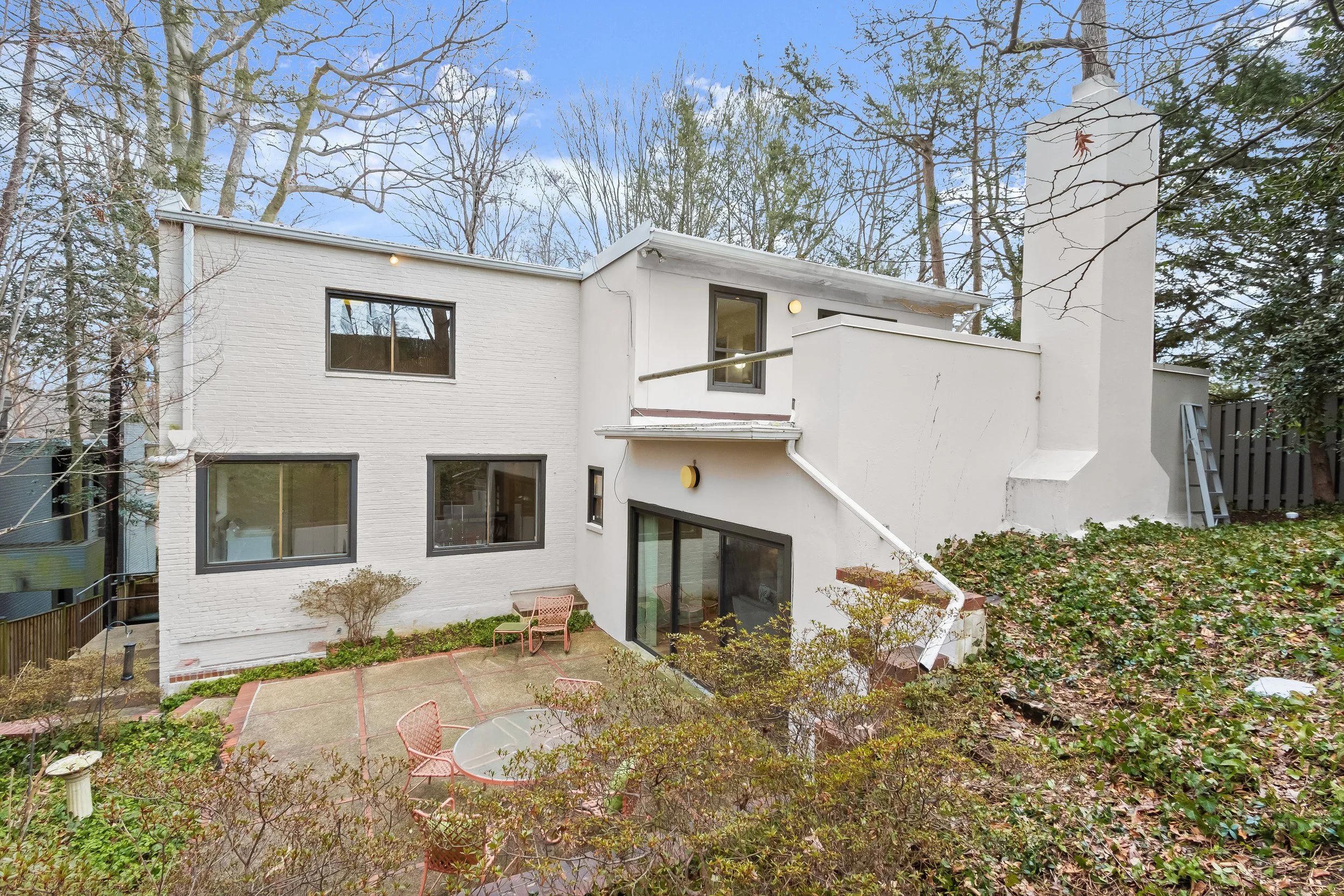 103-2400 44th St NW 103.jpg