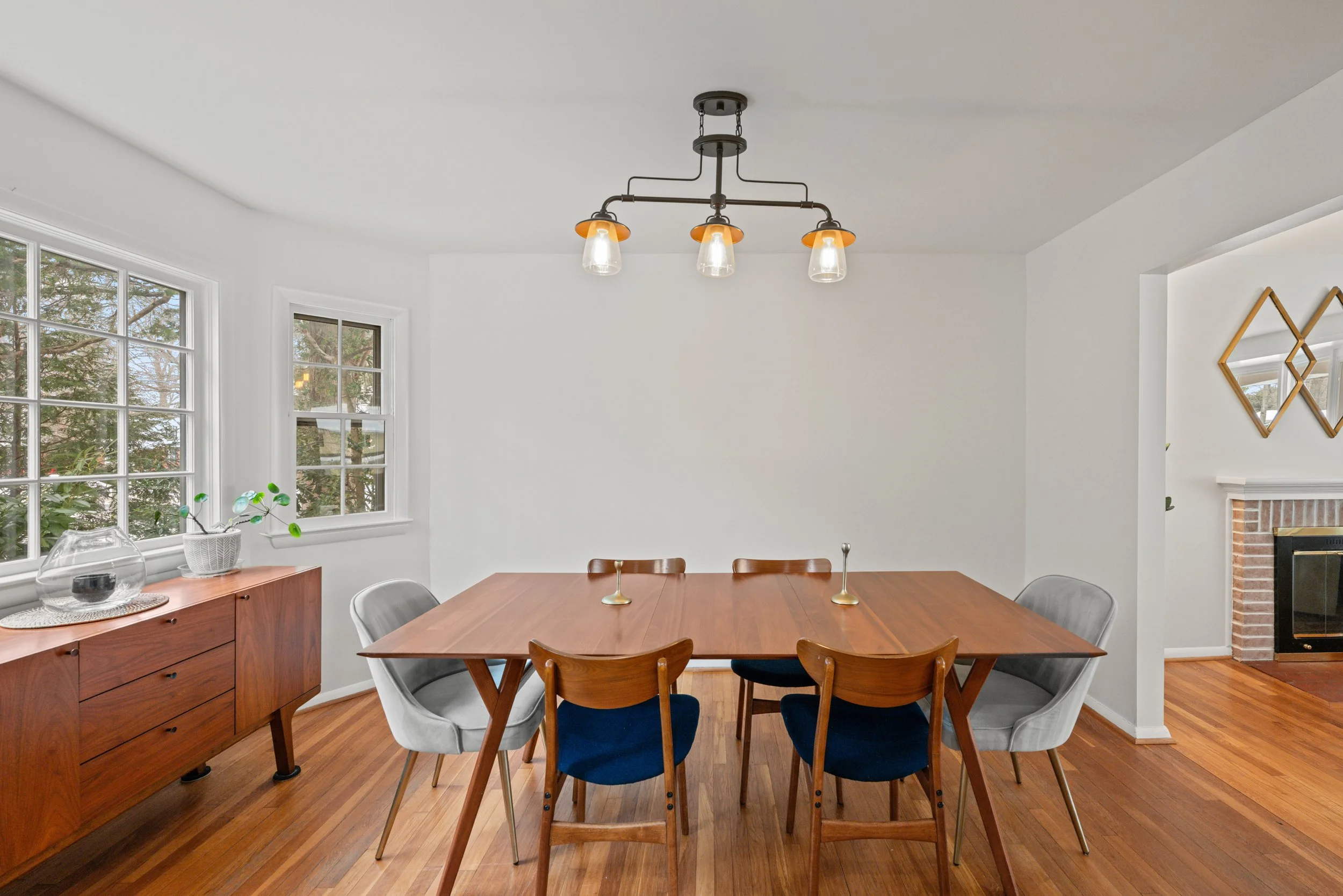 20-8511CamdenSt_020.jpg