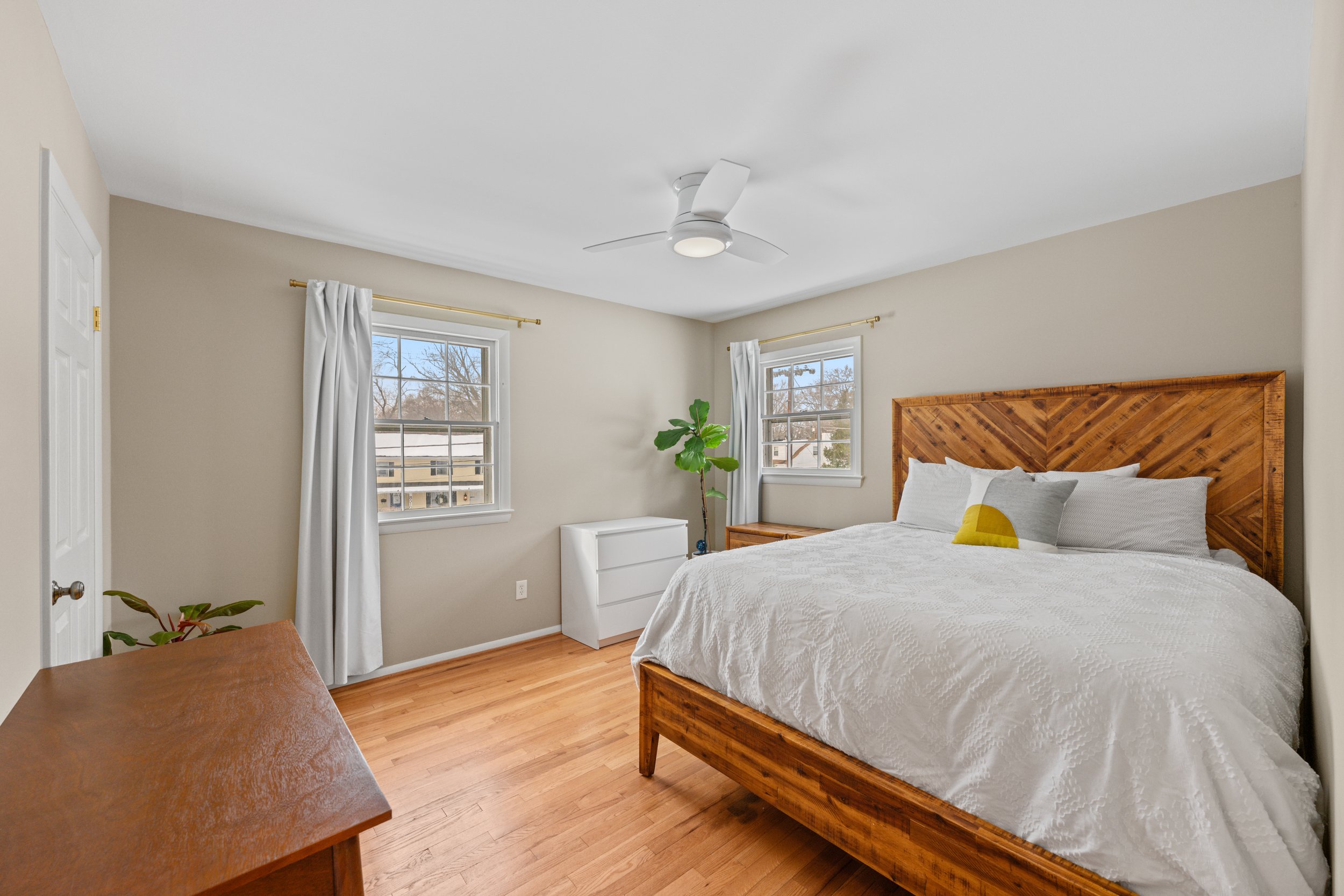 39-8511CamdenSt_039.jpg