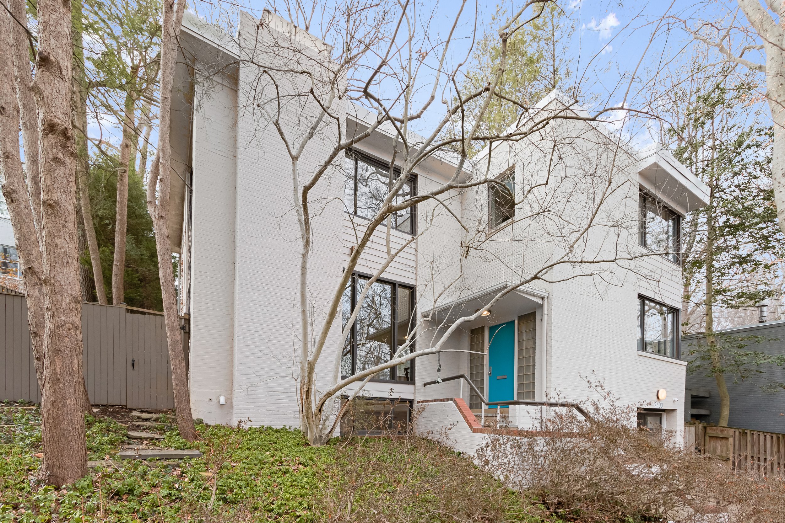 Listing 2.jpg